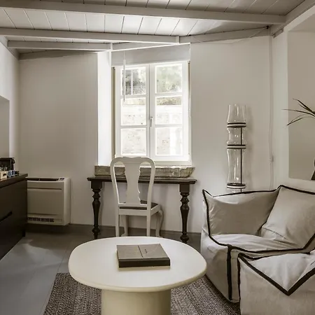 Alma Syros Ξενοδοχείο *